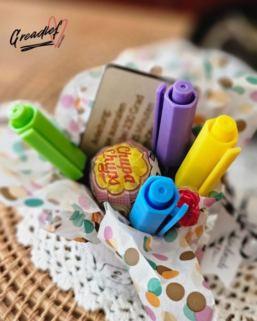 TasseSchuleAusmalen3