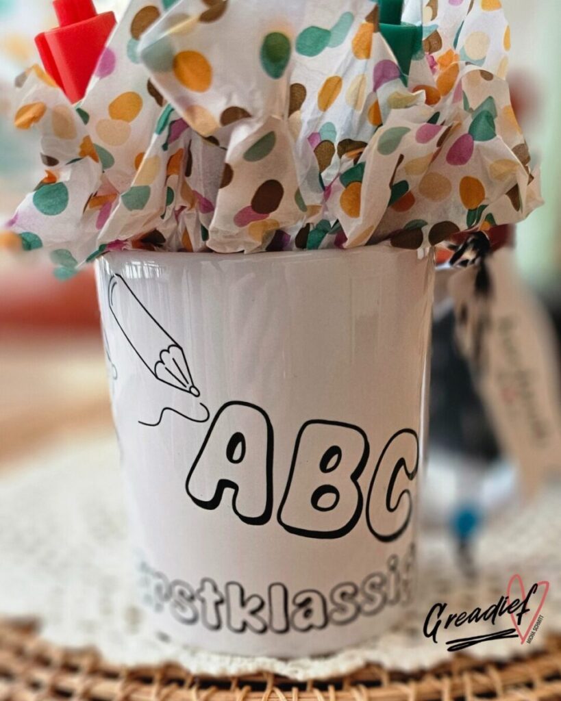 TasseSchuleAusmalen5
