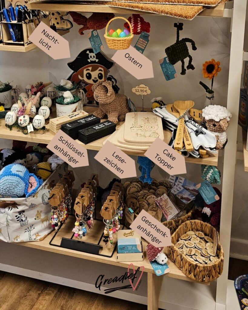 SchnickSchnack volles Regal4